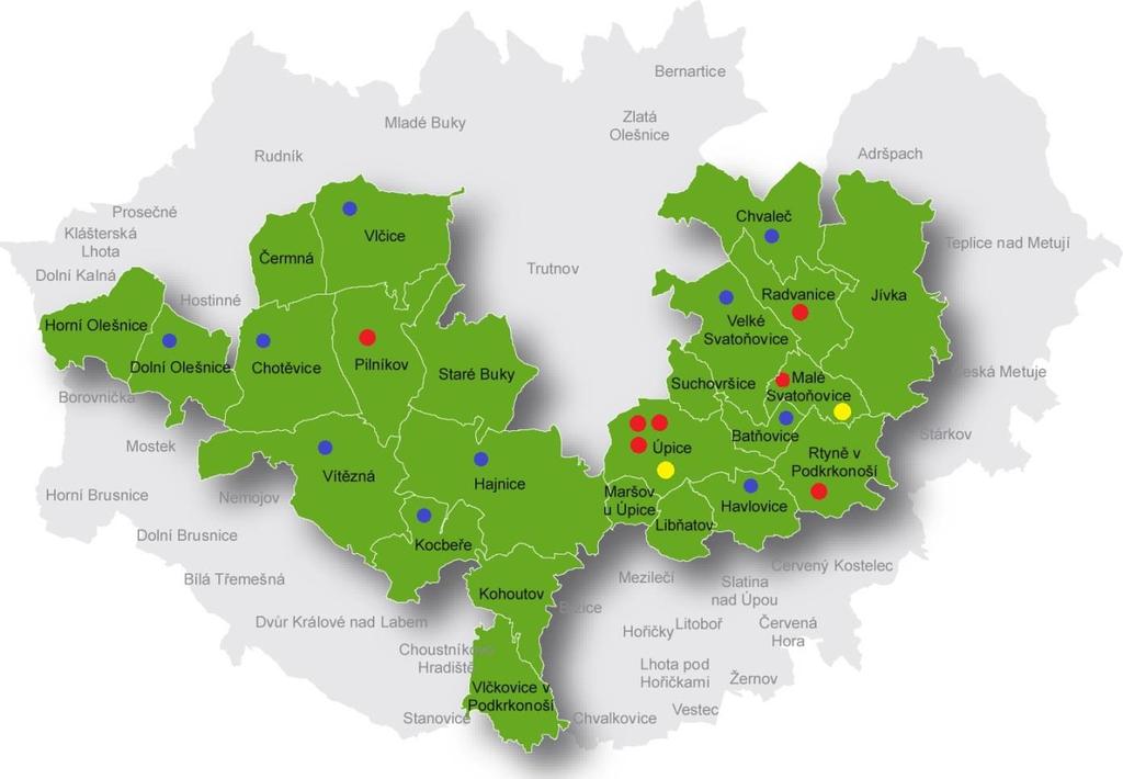 Mapa č. 2 ZŠ 1. a 2. stupně a střední školy na území MAS 7 (modré ZŠ první stupeň, červené ZŠ první i druhý stupeň včetně speciální ZŠ, žluté střední školy) 4.