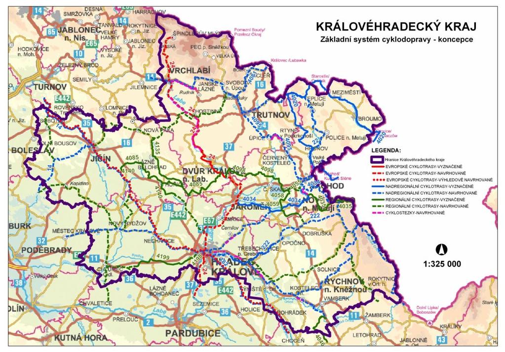 Území v jeho nejzápadnější části protíná nejvýznamnější cyklotrasa na území Královéhradeckého kraje, Evropská cyklotrasa č. 2 (dříve značená jako č. 24), tzv. Labská stezka.