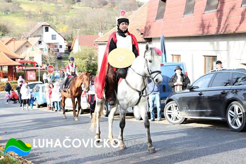 Listopad 9. 11. 2017 připadl na naši farnost adorační den farnosti. Po celý den měli možnost farníci k soukromé adoraci v kostele a večer pak proběhla společná adorace zakončena mší svatou. 12. 11. 2017 hody ve farnosti svátek sv.