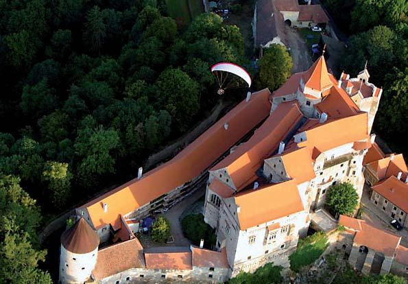 jiných oddílech, se v posledních letech povedlo vybudovat žákovské a dorostenecké družstvo. V klubu se daří rozvíjet trenérskou činnost.