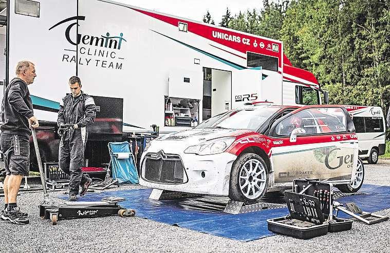Šumava 26. srpna 2016 23 Vítěz MonteCarlatestoval autonabarumrallye ucetvin Na Českokrumlovsku se často připravují jezdci rallye. Pořadatelé zck Motorsport pro ně umějí vytvořit kvalitní podmínky.