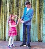 Pan Petr Hošek upozorňuje na černou skládku pod Šibencem, u mostu přes dálnici bylo uklízeno technickou četou. Bude zapůjčena solární lampa k vyzkoušení a osvětlení příjezdu od dálnice k Žebráku.