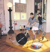 PODBRDSKÉ NOINY 18 KULTURA, INFORMACE STRANA 13 kulturní servis ZUBNÍ POHOTOOST Městské kino Beroun Politických vězňů 445, Beroun, tel. 311 621 811, www.kinoberoun.