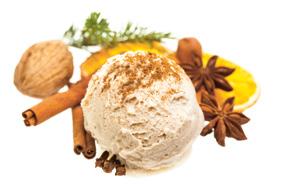 Perníkový mousse s punčovým přelivem Recept z kuchařky Ulli Amon-Jell Wirtshauskochbuch, Gasthof Jell, Krems Suroviny pro 4 osoby Na punčovou omáčku _ 1 hrnek černého čaje _ 50 g nakrájeného ananasu
