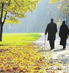 ZDRAVÍ KOMERČNÍ PREZENTACE Chůze jako lék protistárnutí Nikdy není pozdě začít se sportem, zní stará pravda.