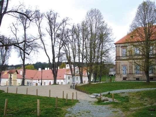 divadlo, plánujeme turistiku Prahou a cca