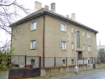 Nemůžeme jmenovitě zmínit všechny osoby a instituce, které pomohly Dětský domov Radost vybudovat, ani všechny další přátele a sponzory, kteří nám pomáhají v běžných provozních problémech.