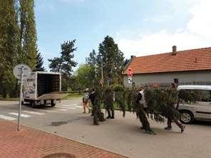 Večer pokračovala zábava v parku u