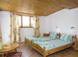 Rodinná atmosféra Oblíbené Klidné prostředí Lozenec Resort najdete přibližně 250 m od centra letoviska Lozenec v jeho klidnější části.