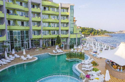 NESEBAR Hotel MPM ARSENA OVERENÁ KVALITA ALL INCLUSIVE PRI PLÁŽI PLÁŽOVÝ SET V CENE 7 nocí 26 3 10 17 24 31 7 14 21 28 4 Od 545 10/11 nocí 22 3 13 24 3 14 24 4 Od 734 V cene nie je zarátaný servisný