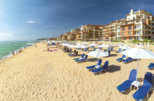OBZOR Hotel OBZOR BEACH TOP PONUKA ALL INCLUSIVE APARTMÁNY NA PLÁŽI Popis, poloha: Elegantný rodinný apartmánový hotel je situovaný na okraji letoviska Obzor,