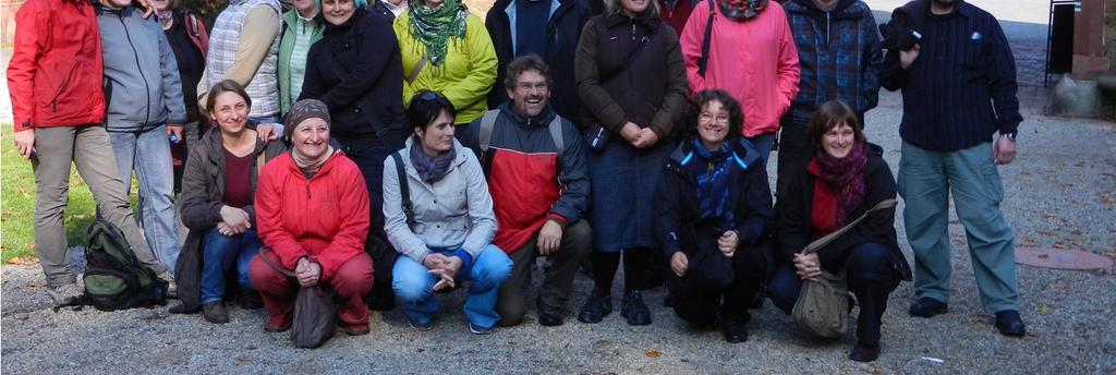 zvláště moc oceňuji dobrovolnické nasazení dětí a větších dětí zaměstnanců :o) - program pro všechny věkové kategorie - bylo krásné pozorovat, jak u všech aktivit bylo živo Děkujeme.