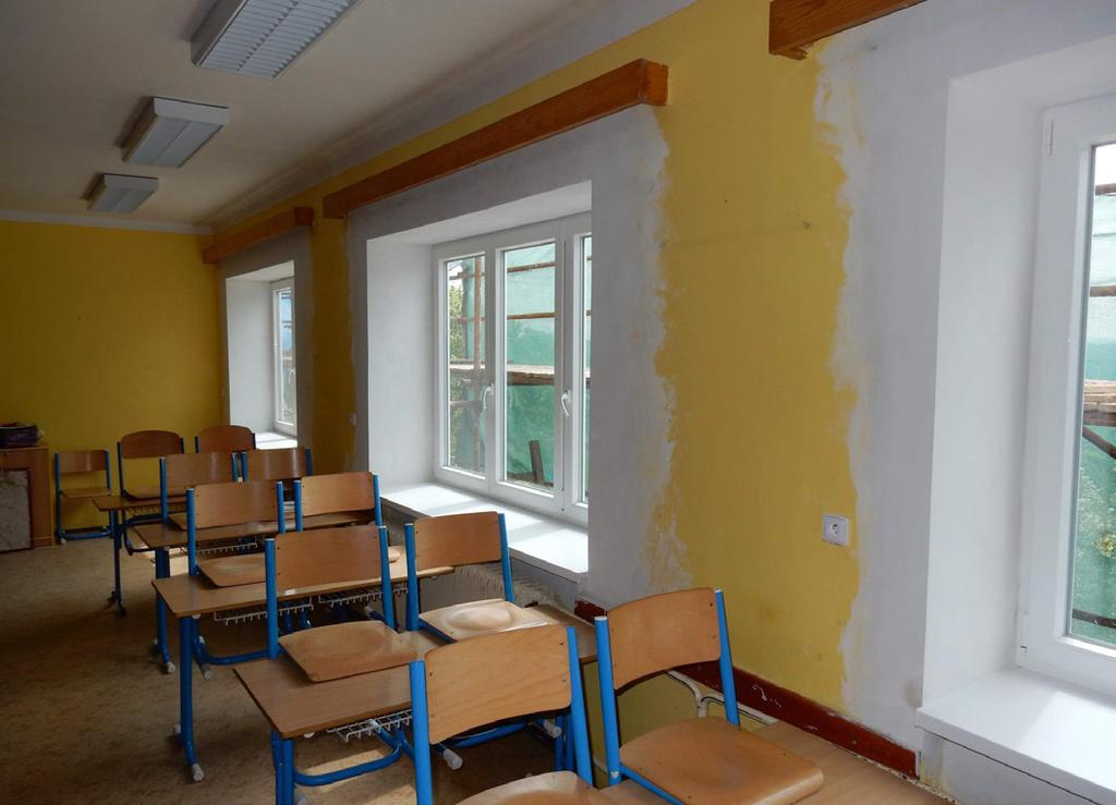 Studánka č. 4/2017 2 ZPRÁVY Z OBECNÍHO ÚŘADU Rekonstrukce základní školy Od začátku června probíhá na budově základní školy 2.