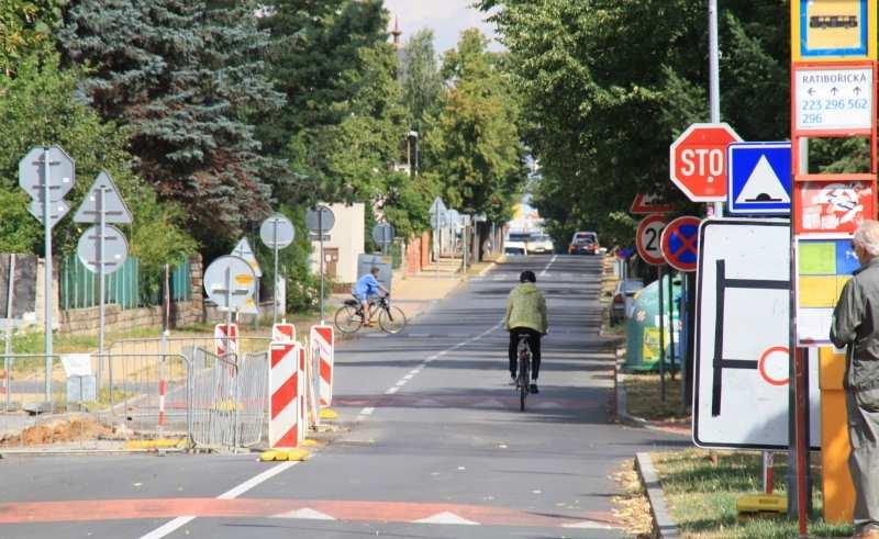 sledovány směry a logické pohyby cyklistů, avšak protože vyplývají z běžných potřeb dosažení jednotlivých cílů v území a odvíjí se právě od přívětivosti infrastruktury pro jízdu na kole, není toto