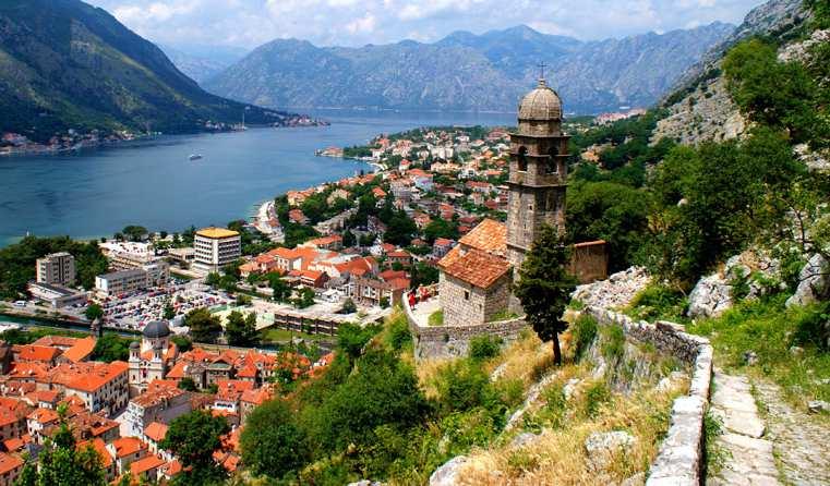 SKVOSTY VÝCHODNÍHO STŘEDOMOŘÍ 936 BENÁTKY-BRINDISI-KATAKOLON-SANTORINI-PIRAEUS-CORFU-KOTOR OV AKČNÍ CENA 27.