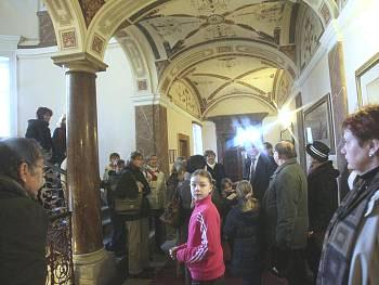 Na 180 obyvatel Kolína využilo v sobotu 12. února dopoledne možnost podívat se do budovy radnice trochu jinak. Konal se zde totiž den otevřených dveří.