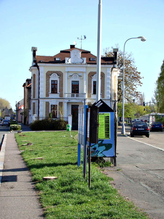 smlouvě napsané, potřebujeme, či zda struktura prací bude jiná. Jedná se o jednotkové náklady, ale smlouva tu je a musíme s ní pracovat v podobě, v jaké je.