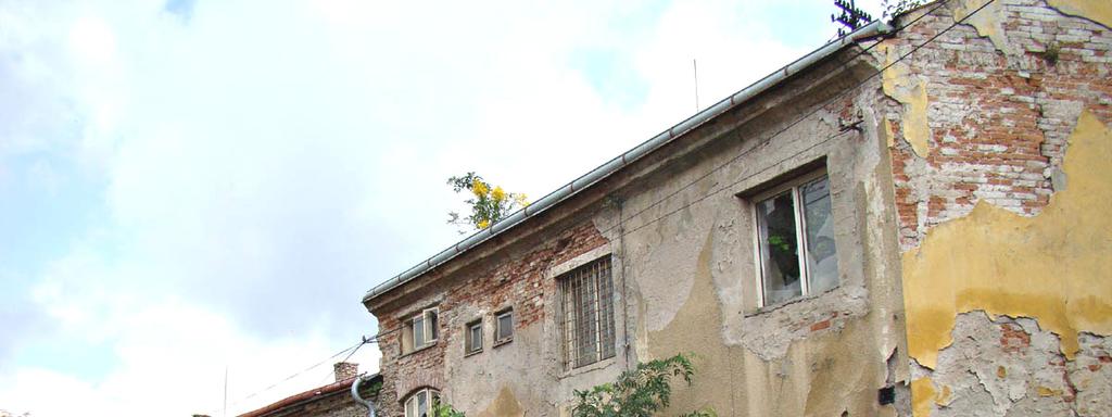 rozhodli, že opilého muže pro jistotu umístí na záchytnou stanici. Sotva tam ale byl hospitalizován, pokusil se téměř okamžitě o sebevraždu chtěl se oběsit.