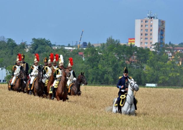 Historický pochod Probíhal dne 10. 7. 2014 v 10:00 hodin, kdy byl zahájen pochod vojáků v rakouském městečku Seefeld-Kadolz.