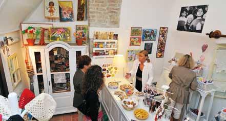 The gallery sells products from workshops employing people with disabilities. The project stems from desire of Olga Havel to promote practical activities of people with handicaps.