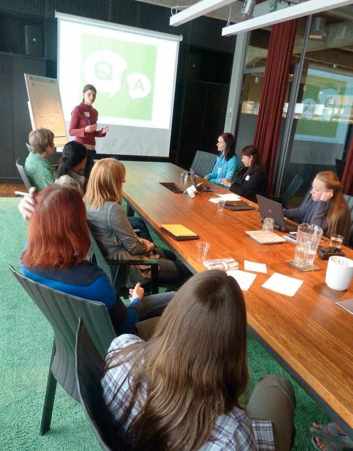 Marketingové nástroje v knihovnách [26] Následující den jsem se zúčastnila zasedání nazvaného Data librarian (Datový knihovník), jemuž předsedal Christian Gutknecht z Universität Zürich.