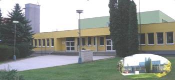 VYTYČENÍ HLAVNÍCH CÍLŮ, KOMPETENCÍ V TÉMATECH V BLOKU CO VIDÍ SLUNCE DŮM! Kdo chce bydlet, ať si bydlí, stačí postel a stůl s židlí. Dobrá střecha, čtvero stěn - a dům stojí, dobrý den!