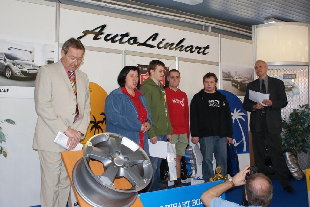 Zájmové kroužky Ve školním roce 2008 2009 dále probíhala práce v zájmových kroužcích.