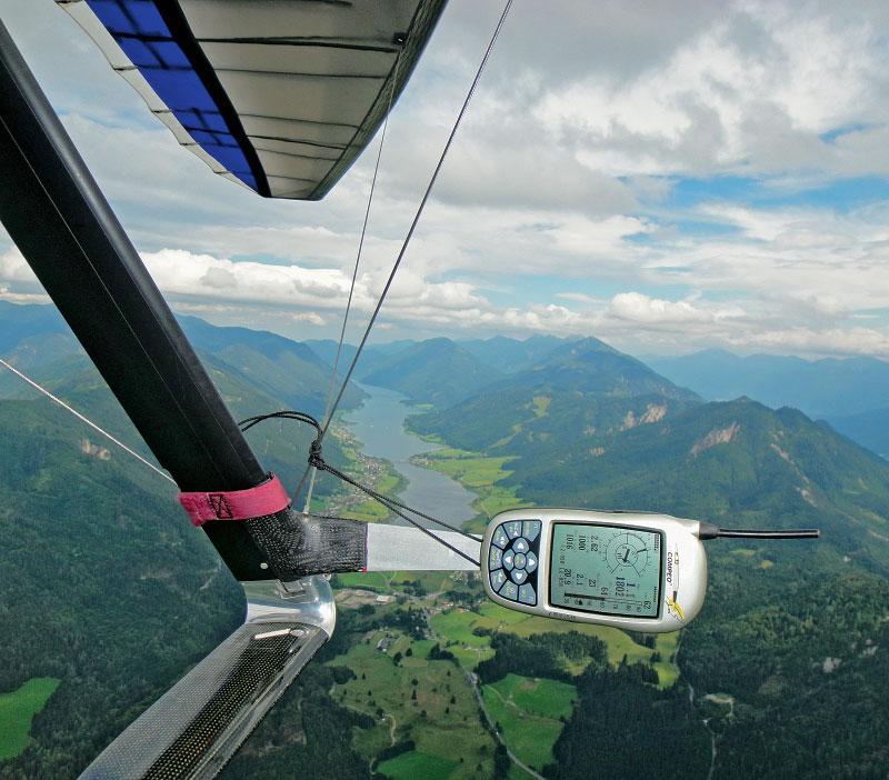 Startovní pole závěsných kluzáků při mistrovství světa na Monte Cucco 2011 v daném období, a to volný přelet (počet bodů = počet