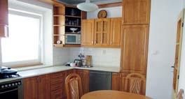 Prodej venkovského domu se zahradou (1410 m 2 ) v obci Javorník u Svitav. CENA: 1.750.000,- Kč vč. prov. RK. PENB-G 8.