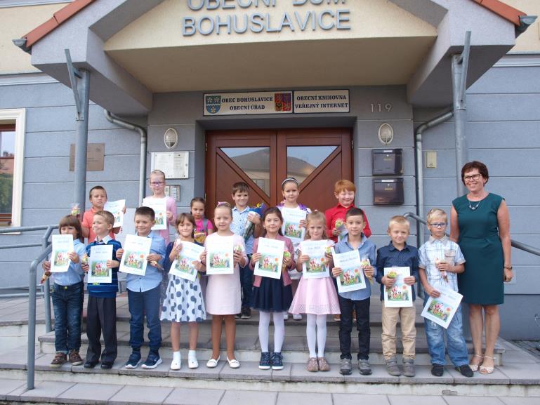Teprve poslední týden přinesl ochlazení a také něco málo deště. V měsíci srpnu se konalo zasedání rady a zastupitelstva obce, na kterých se vyhodnotily práce v letošním roce.