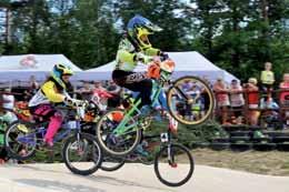 sport Mistr Evropy BMX je z tišnova Markéta Pudilová Sedmiletý Daren Dvořák vyhrál první místo na Mistrovství Evropy BMX, které se konalo 17. července ve francouzském Sarrians.