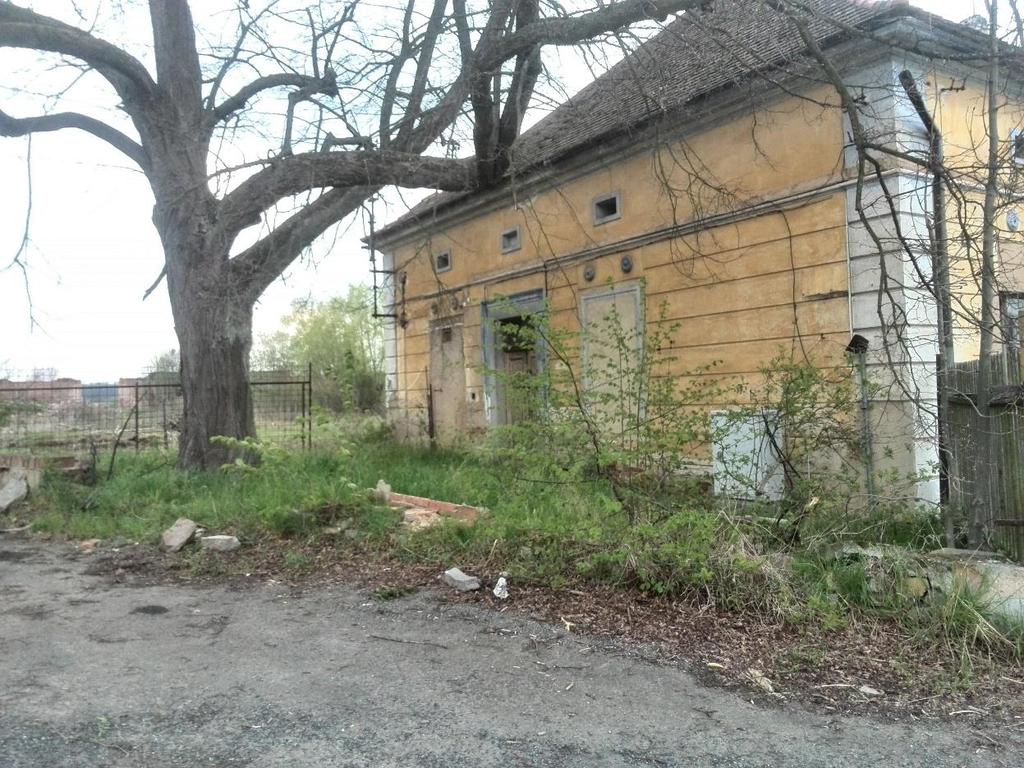 46: novorenesanční obytná budova ve středu