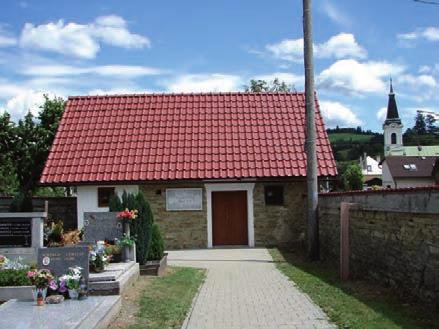 Obracíte se na nás také s připomínkami k funkčnosti vstupní brány. Obec zadala opravu a údržbu této zdobné brány.