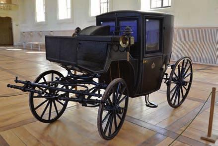 Valašské muzeum v přírodě v Rožnově pod Radhoštěm pomohlo k záchraně zajímavého knížecího kočáru, který pochází z naší obce.