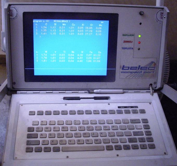 5.4 Předběžná spektrometrická analýza chemického složení návaru Analýza proběhla na spektrometru Belec Compact Port, v.č.