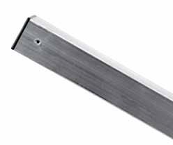 Sloupky čtyřhranné k panelům PILOFOR Sloupky PILOFOR 60 60 mm k panelům PILOFOR výška sloupku (mm) Zn čtvercový průřez 60 60 mm síla stěny 1,50 mm součástí sloupku