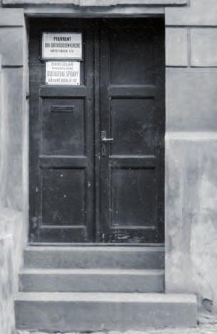 obecné školy chlapecké ve Vršovicích, poté učila na obecné škole na Říšském náměstí (dnes náměstí Míru). V noci na 18. 6.