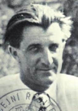 Z těch, co přežili, byl doc. Krajina uzlovou a jednou z nejdůležitějších postav československého odboje. Václav Václavík, nar. 5. 9. 1911 v Manětíně.