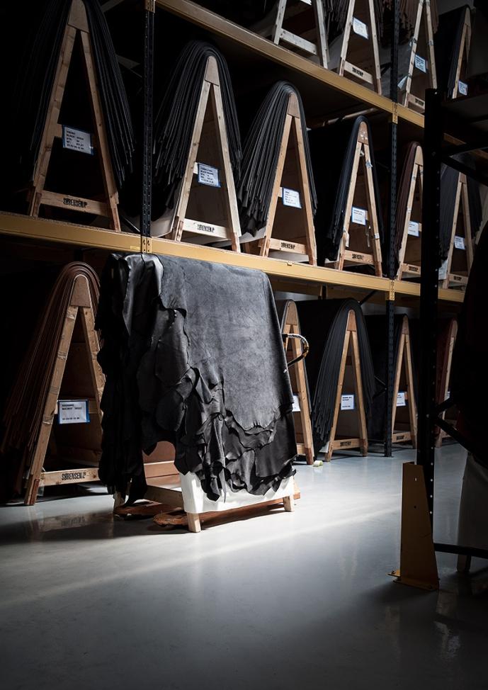 cer fikáty ECARF, IVN) - paropropustnost Selekce kůží Sørensen Leather A/S: - důležitý vhodný výběr suroviny -