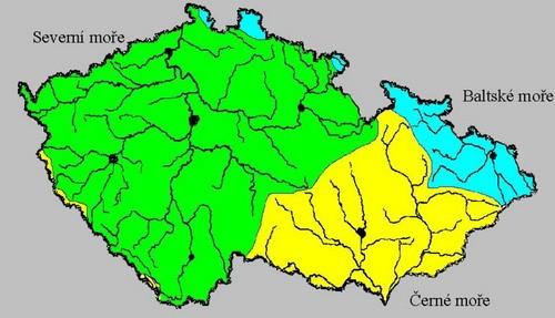 ČR Střecha Evropy Hlavní evropské rozvodí Vodu do Severního, Baltského a Černého moře odvádí řeky Labe, Odra a Morava (do