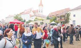 00 LESNÍ ZVĚŘ 21.00 PIO SQUAD 18.30 DRUŽINA BRAVO šermířské 22.00 ARCUS a IN FLAMENUS koncert a ohňová show 10.00 HONORATA rytířský turnaj 11.00 HONORATA Povídka o smrti 12.