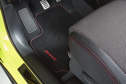 9 9 SADA KOBEREČKŮ DLX Antracitové velurové koberečky se stříbrným vyšitým logem a lemováním z nubuku, čtyřdílná sada, pro manuální i automatickou převodovku. Levostranné řízení Obj. č. 75901-52RG0-000 Pravostranné řízení Obj.