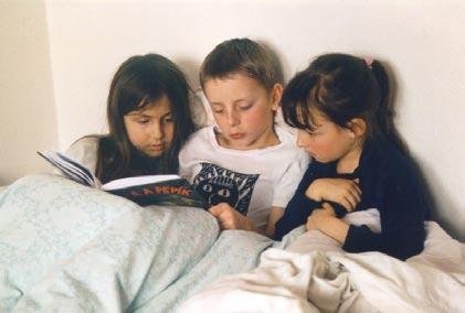 4.6. Středisko SOS pro vzájemnou pomoc občanů vzniklo po amnestií v lednu 1990, kdy bylo třeba pomoci přetíženým kurátorům a sociálním pracovníkům zvládnout problémy s velkým množstvím osob, které se