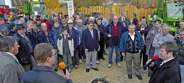 2000 Roste počet předváděcích akcí.
