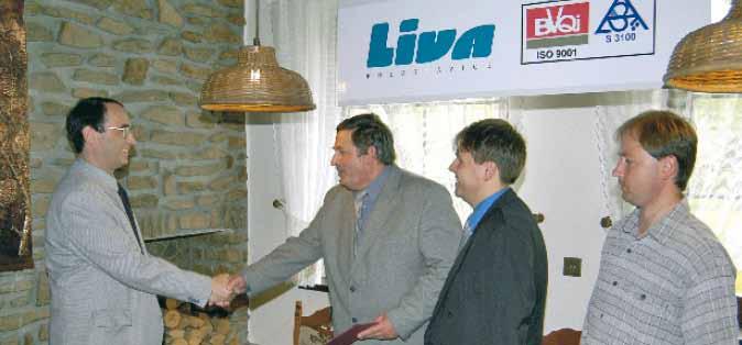 2004 Dokončení certifikace společnosti podle