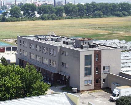 biologie přešli další bývalí pracovníci VŠÚZ a právě s touto v prvopočátku sdílelo nově zřízené detašované pracoviště SKZÚZ i část budovy tzv.