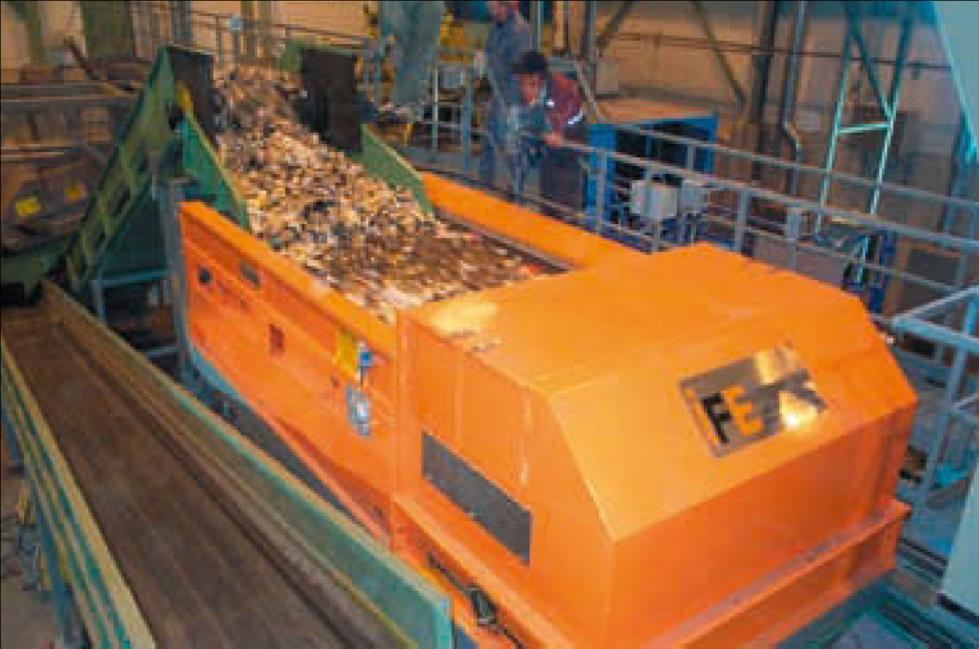 Jedná se o recyklaci cenných materiálů při recyklaci písku, skla a ve slévárenství.