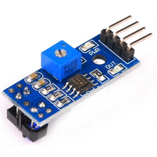 má paměť 32KB a je zde dostatek místa i pro další možná rozšíření. Arduino Nano jsem umístil do patice, protože je škoda nenajít mu případné další využití.