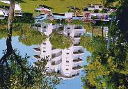 46 LA TORRE REZIDENCE La Duna La Torre BILO 2/4 - Lignano Sabbiadoro Originální architektonicky řešená sedmnáctipatrová rezidence La Torre ve tvaru válce (via Julia), na klidném místě, je umístěna