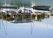 TRILO 5/7 - Lignano Sabbiadoro Menší apartmánový dům, po renovaci, blízko plachetnicového přístavu, blízko centra a pláže (via Monte Adamello). K dispozici je parkoviště.